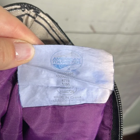 American Tourister Travel Bag Black Taupe Tan Floral Print Tote Bag Carryall! - Picture 11 of 11